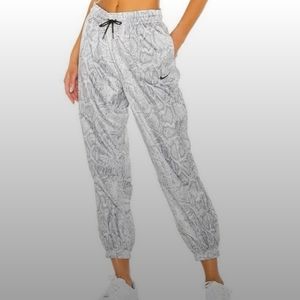 Nike Sportswear Women's Woven Python Print Pants